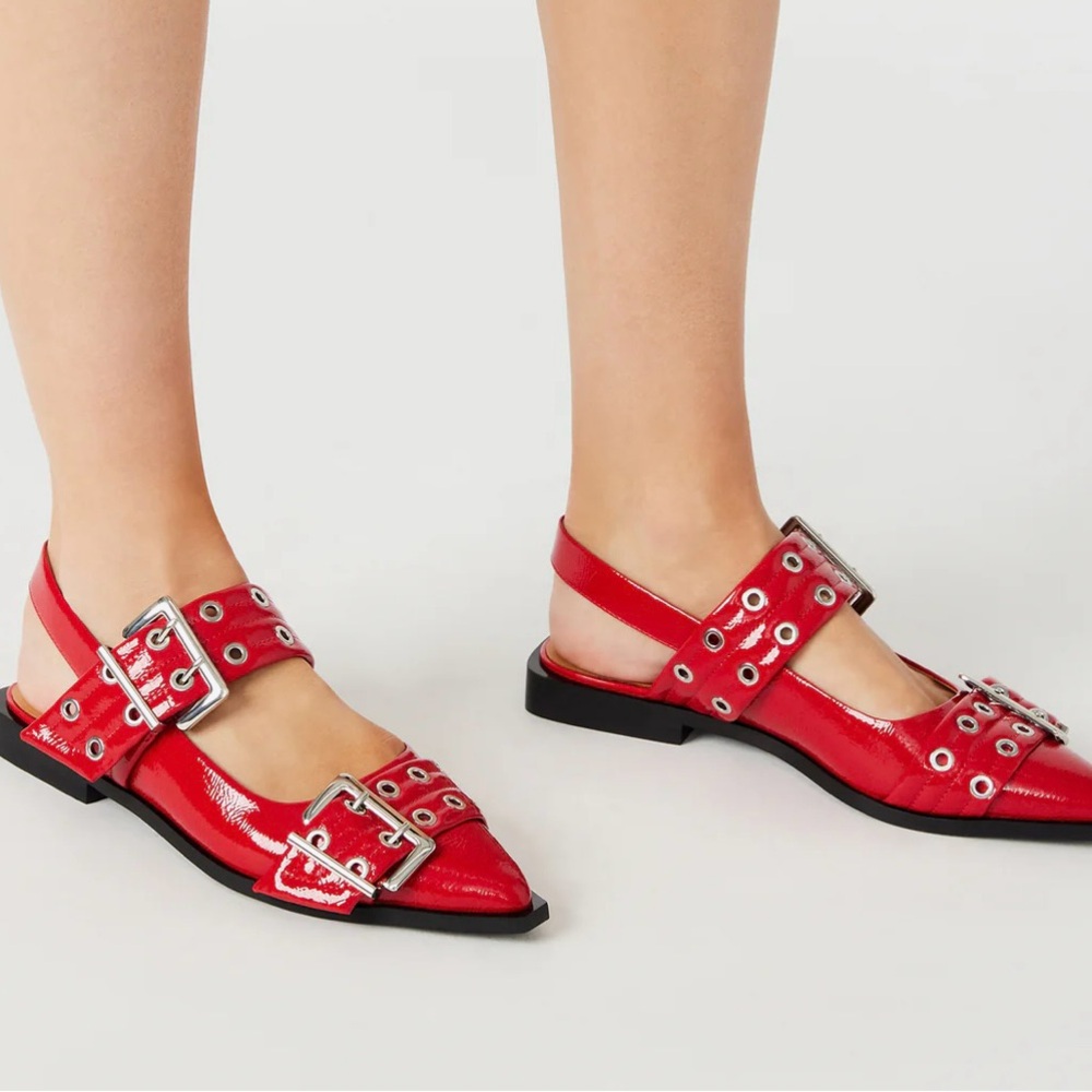 Steve Madden Greya Red patent Buckle Strap Women Shoes size 8 NWT